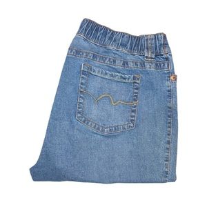 Maternity blue jeans